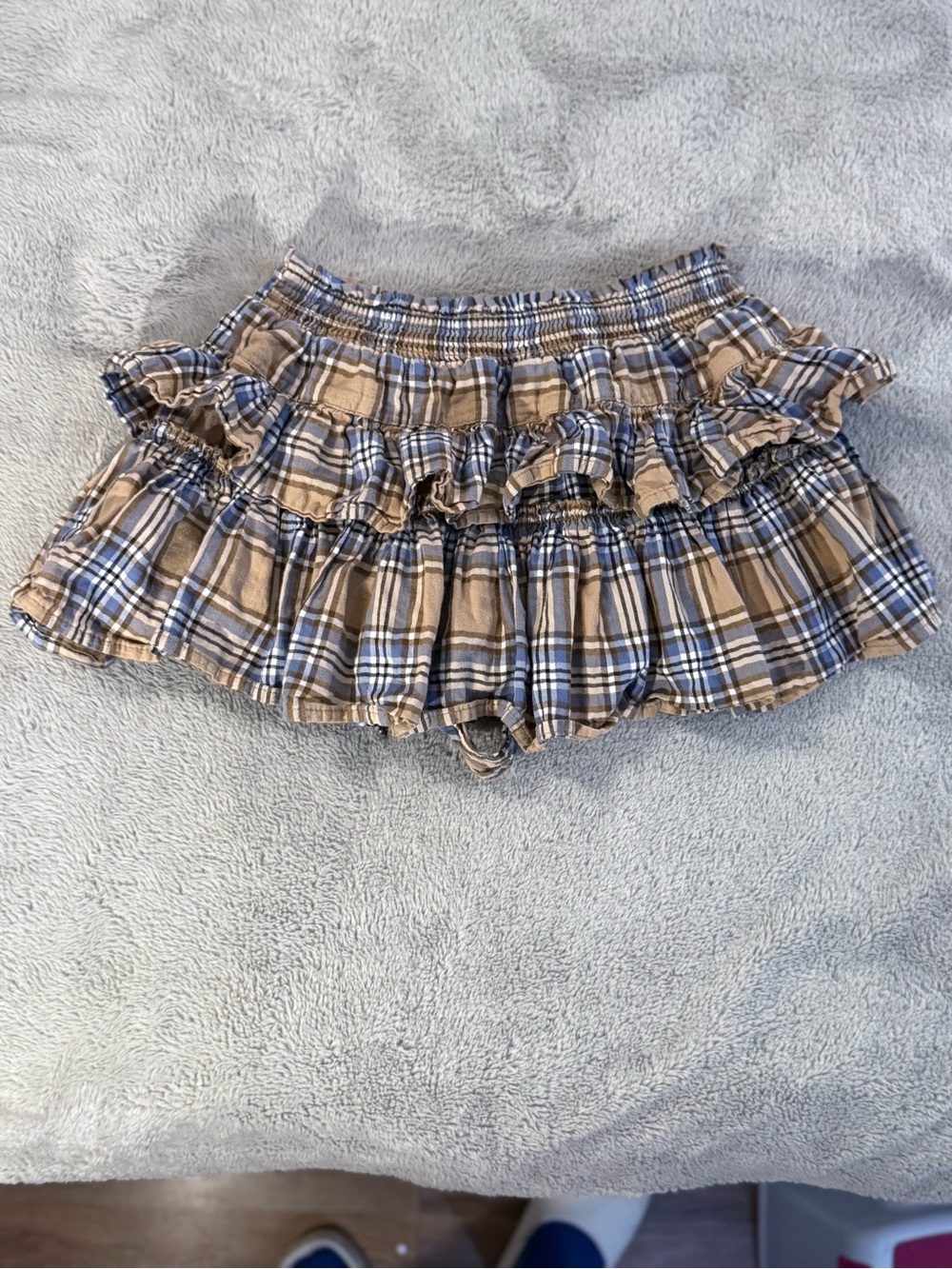 No Boundaries Plaid Tiered Ruffle Mini Skirt | Size S (4-6) | Tan & Blue